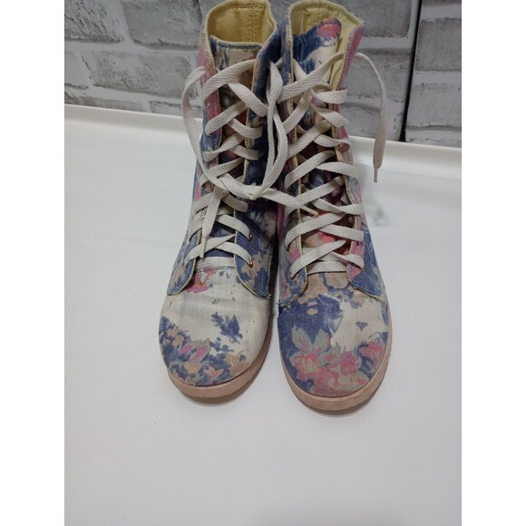 Rue 21 Sneaker Kicks High Top S 6/7 Blue White Pink Tennis Shoes - Picture 6 of 8